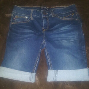 Viggoss Girls Shorts-EUC